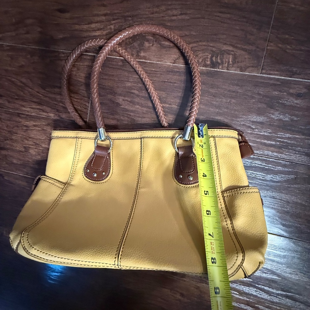 Relic Leather Purse Yellow and Brown - Picture 13 of 14